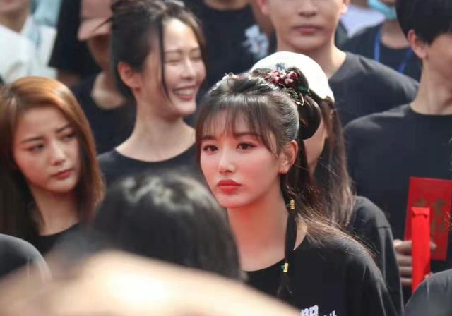 盘点十大古装剧美女（明明舞台上都是大美女）(11)