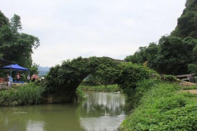 ​英西峰林走廊洞天仙境漂流（英西峰林游攻略）