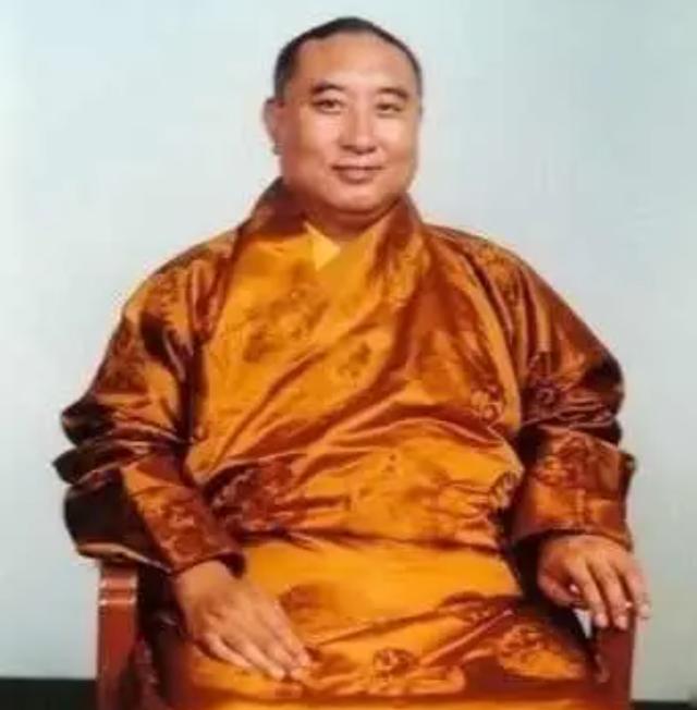 十世班禅活佛41岁破例娶妻（十世班禅活佛41岁破例娶妻）(17)