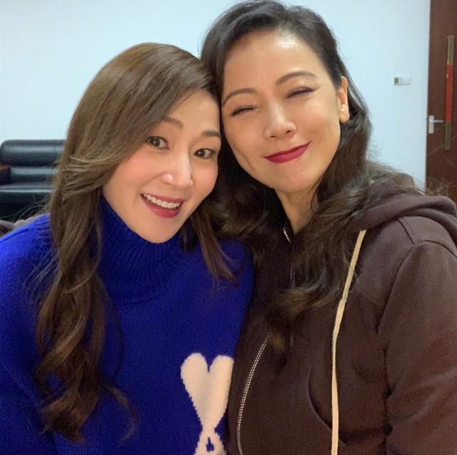 我和春天有个约会江华邓萃雯结局（我和春天有个约会演员时隔27年重聚）(2)