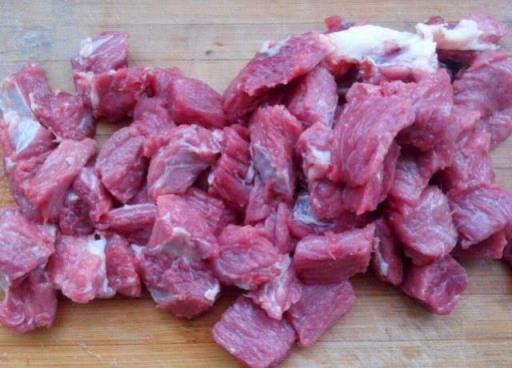 牛肉怎样炖又嫩又烂又好吃(快速炖牛肉又烂又好吃的作法)