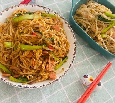 炒米粉怎么炒好吃,炒米粉怎么炒好吃又简单图10