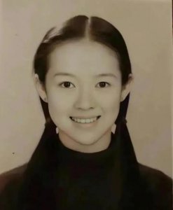 ​中戏96明星班章子怡（中戏96级艺考证件照曝光）