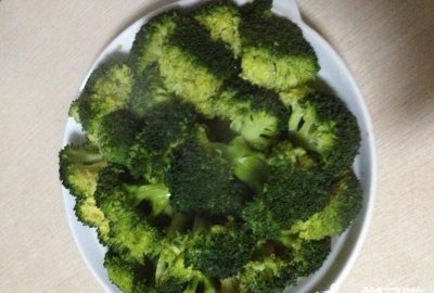 ​西兰花可以蒸着吃吗,西兰花可以蒸着吃