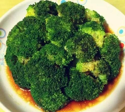 西兰花可以蒸着吃吗,西兰花可以蒸着吃