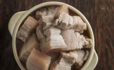 ​红焖肉应该怎么做,红焖肉和什么炖好吃