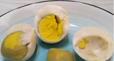 ​煮熟的鸡蛋怎么知道坏了,如何判断煮鸡蛋有没有变质