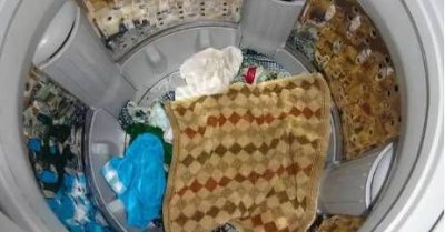​拧干和脱水哪个对衣服伤害小,洗好的衣服是甩干好还是烘干