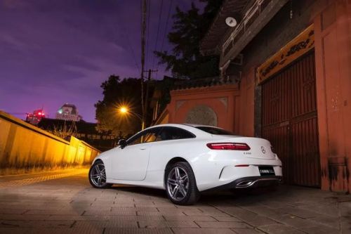 奔驰进口e200车身尺寸是多少  奔驰进口E200怎么样-第1张图片-