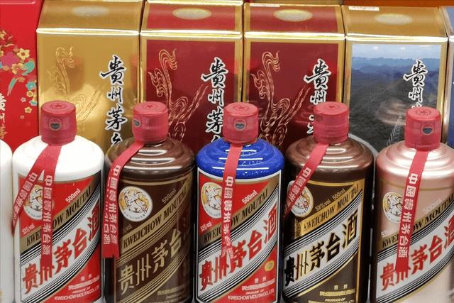 52度白酒存放十年效果如何（52度白酒放了18年还能送人吗）
