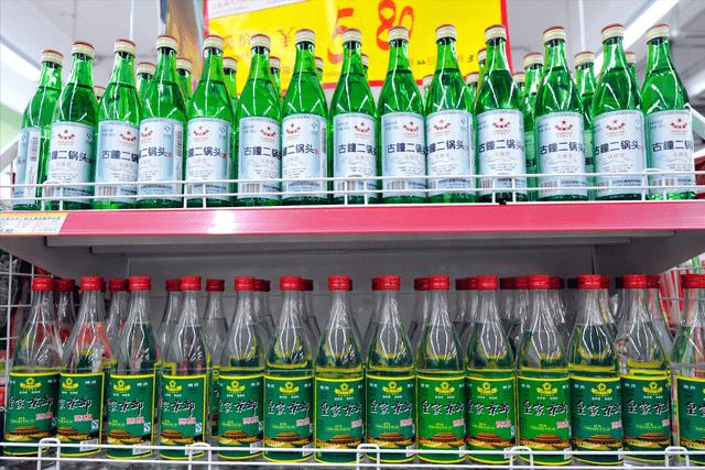 52度白酒存放十年效果如何（52度白酒放了18年还能送人吗）