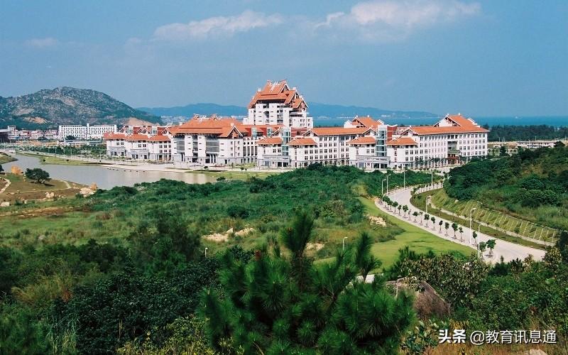 厦门大学被誉为中国最美的大学（厦门大学地址）