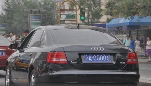 全新换代奥迪A6L，摆脱了“官车”以后，你会选择什么配色？