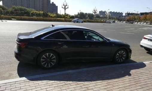 全新换代奥迪A6L，摆脱了“官车”以后，你会选择什么配色？