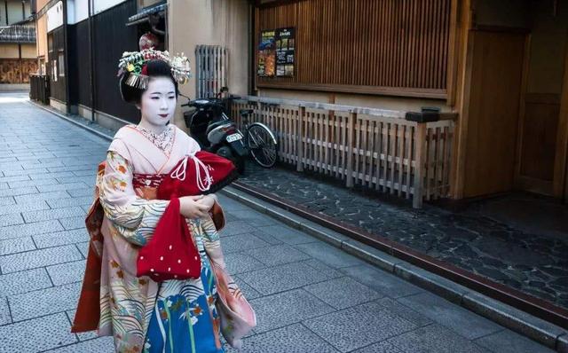 走进日本艺伎的神秘世界（你不知道的6件事）(4)