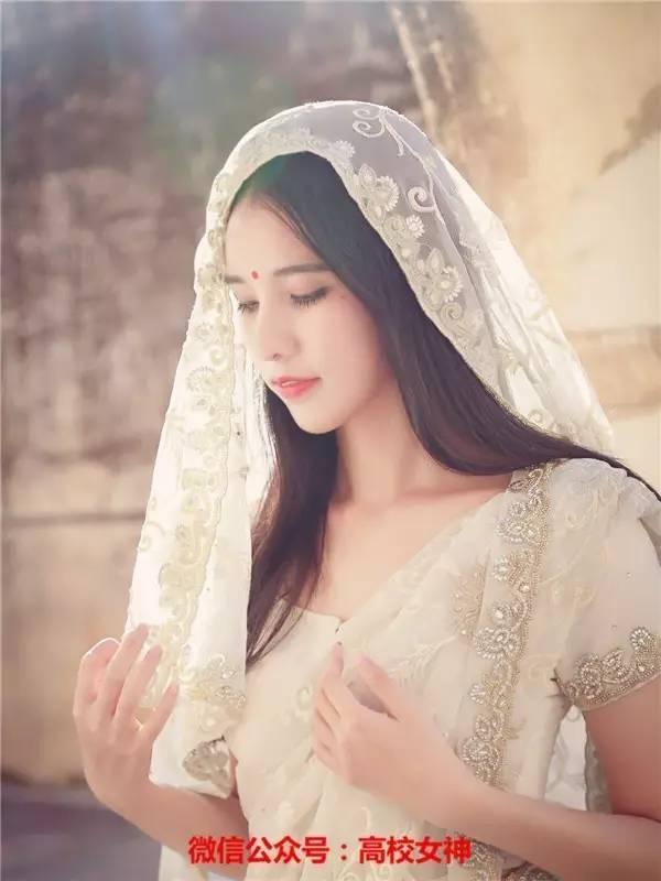 才貌双全各大高校校花大盘点（华中科技大学校花黄静逸似花仙子）(14)