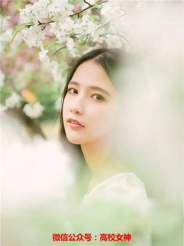 才貌双全各大高校校花大盘点（华中科技大学校花黄静逸似花仙子）(33)