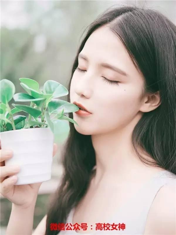 才貌双全各大高校校花大盘点（华中科技大学校花黄静逸似花仙子）(3)