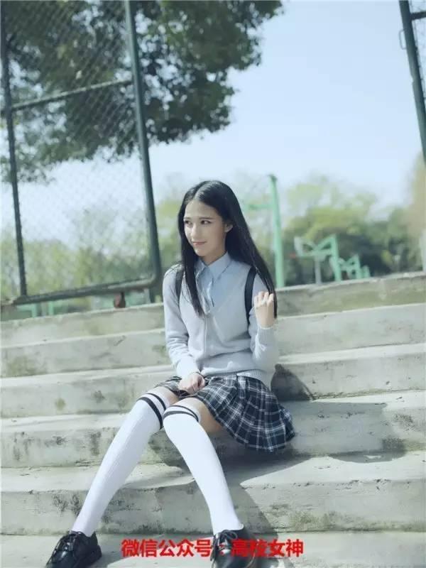 才貌双全各大高校校花大盘点（华中科技大学校花黄静逸似花仙子）(8)