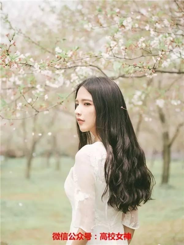 才貌双全各大高校校花大盘点（华中科技大学校花黄静逸似花仙子）(22)