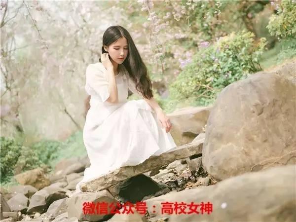 才貌双全各大高校校花大盘点（华中科技大学校花黄静逸似花仙子）(24)
