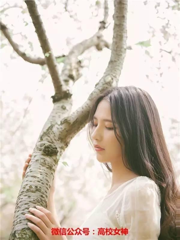 才貌双全各大高校校花大盘点（华中科技大学校花黄静逸似花仙子）(25)
