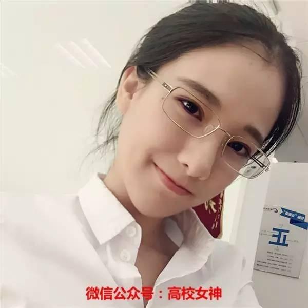 才貌双全各大高校校花大盘点（华中科技大学校花黄静逸似花仙子）(38)