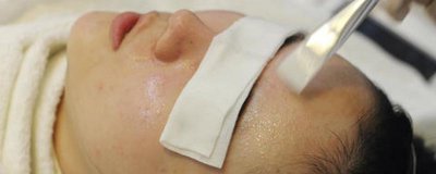 ​挑粉刺后如何修复