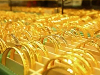 ​鉴定黄金最快的土方法有哪些（黄金会掉色吗）