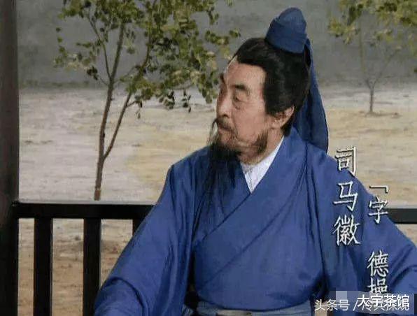 凤雏和卧龙谁更厉害(凤雏和卧龙指的是谁)