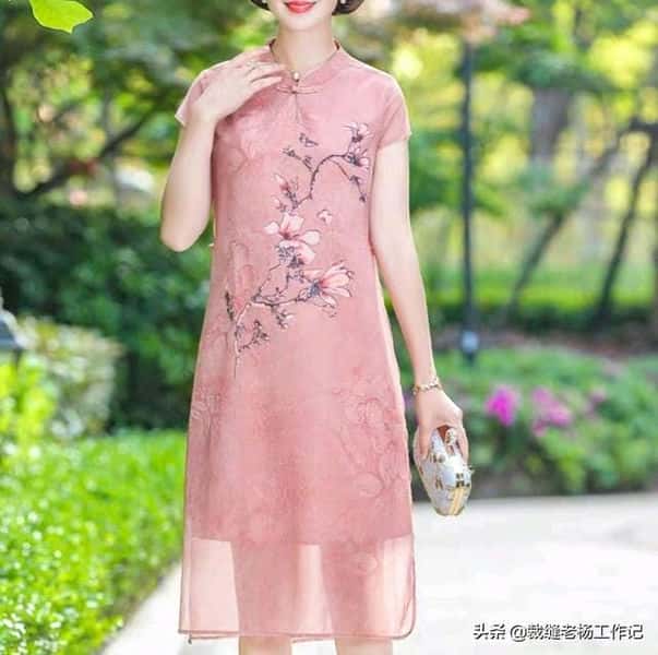 时尚连衣裙裁剪视频（91款连衣裙的裁剪图）
