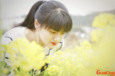 ​笑靥如花什么意思？笑靥如花灼灼风华