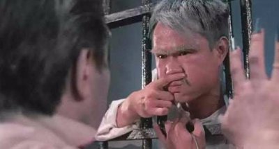 ​林正英的经典僵尸片你都看过几部？这9部一部比一部经典
