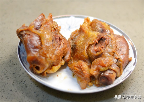 好汉标配-“大碗喝酒，大口吃肉”，熟牛肉家常做法的技巧分享
