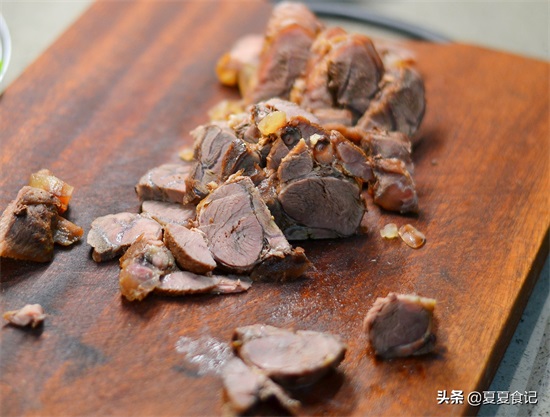 好汉标配-“大碗喝酒，大口吃肉”，熟牛肉家常做法的技巧分享
