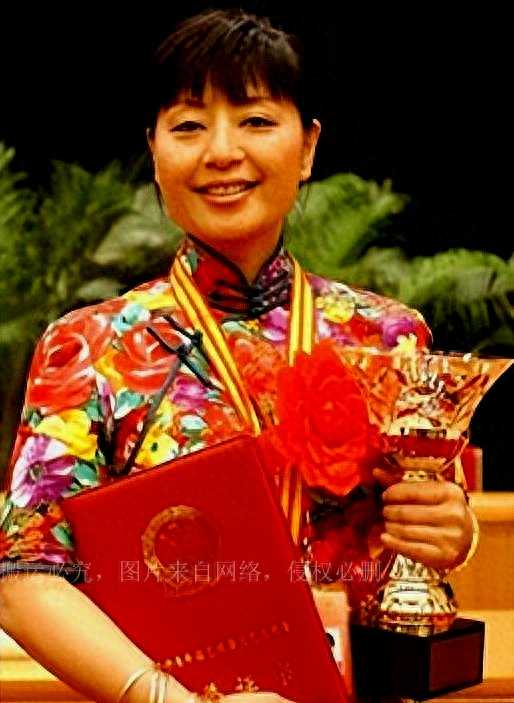 殷秀梅(著名歌唱家殷秀梅)