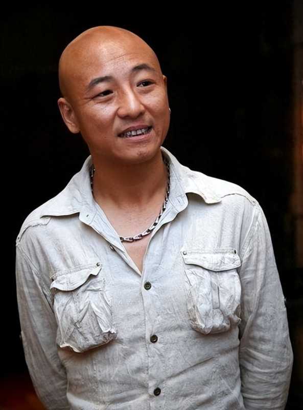 零点乐队主唱(“绿藤炮王”周晓鸥的消失)