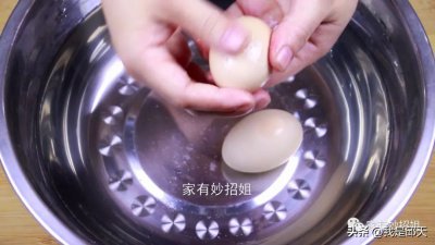 ​如何煮鸡蛋好吃 教你一个煮鸡蛋的好方法，根本不用锅，随手一煮就好，鲜嫩还好