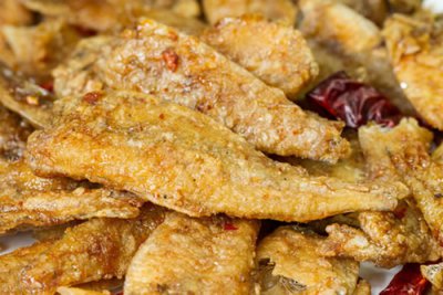 ​炸鱼用什么淀粉炸最脆？