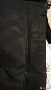 ​油渍弄到羽绒服干洗店能洗掉吗 羽绒服怎样清洗，才能清洗干净