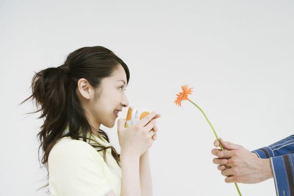 如何跟水瓶座恋人相处 和水瓶座恋人相处的秘诀 