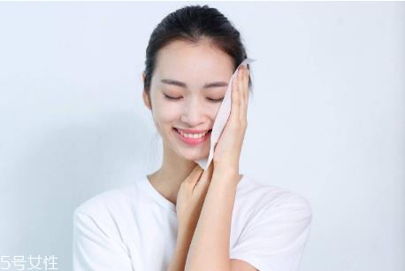 一次性洗脸巾好还是毛巾好 洗脸巾的六大用途