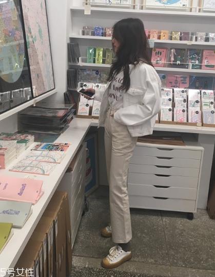 小个子穿九分裤好吗？显瘦显高全靠它