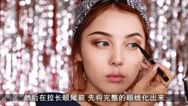 嘻哈妆怎么画 派对妆容教程