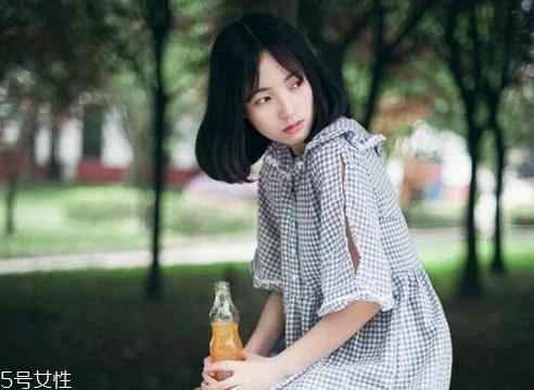 扎一半留一半的发型扎法 半扎发这样扎好看