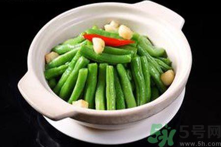 四季豆没熟吃了会中毒吗？吃四季豆中毒了怎么办？