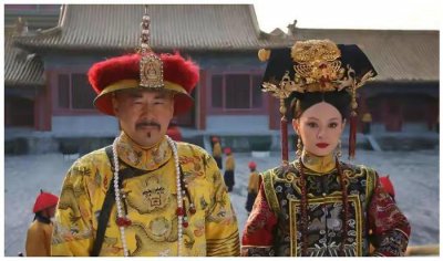 ​《甄嬛传》原著：纯元皇后的威力有多大，每一个人都是她的影子