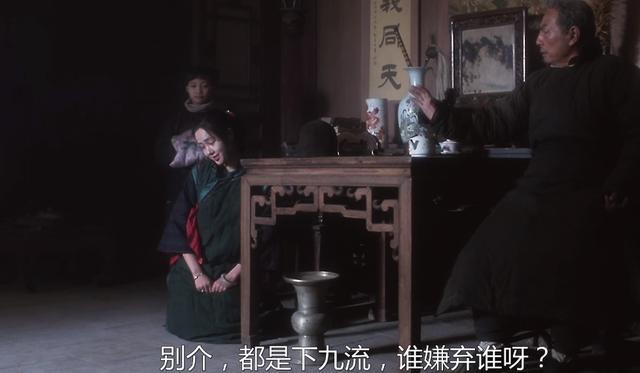 风华绝代，《霸王别姬》中，张国荣那俊美的容颜