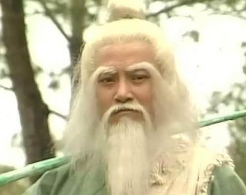 金庸武侠中, 郭靖、乔峰、洪七公三人, 谁的降龙十八掌威力更大