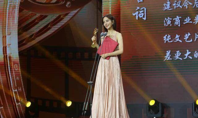 佟丽娅：老娘天下最美，网友止于颜值，电影节评委：以后别说了